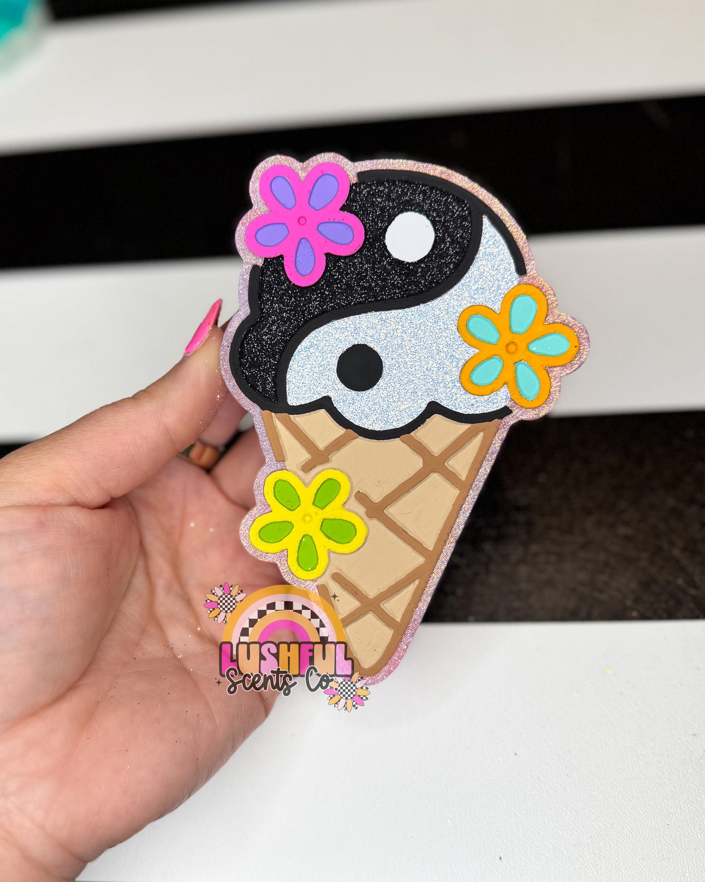 Yin Yang Ice Cream - Iced Vanilla Woods