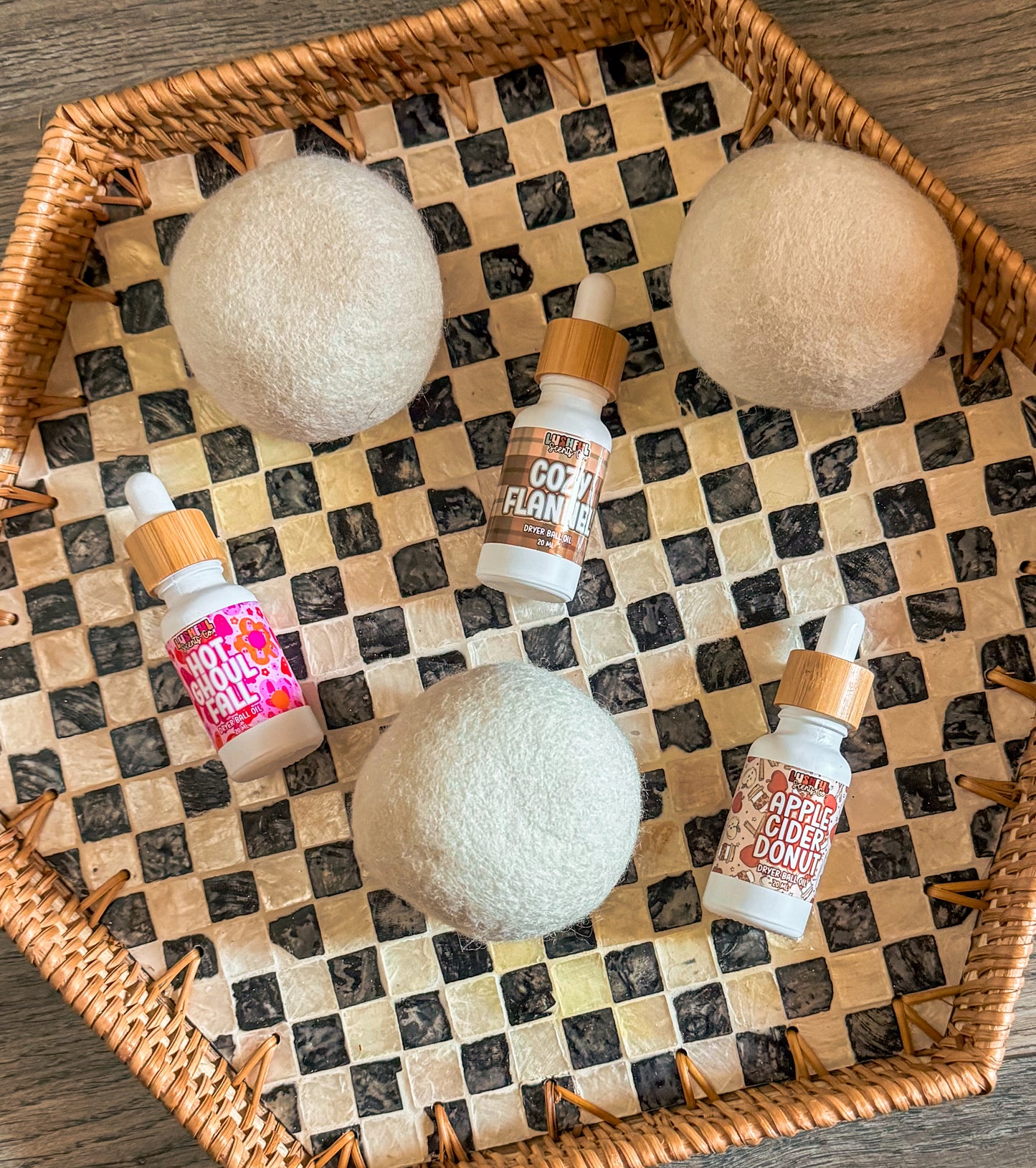 Wool Dryer Ball + Fragrance Set Lushful Scents Co.