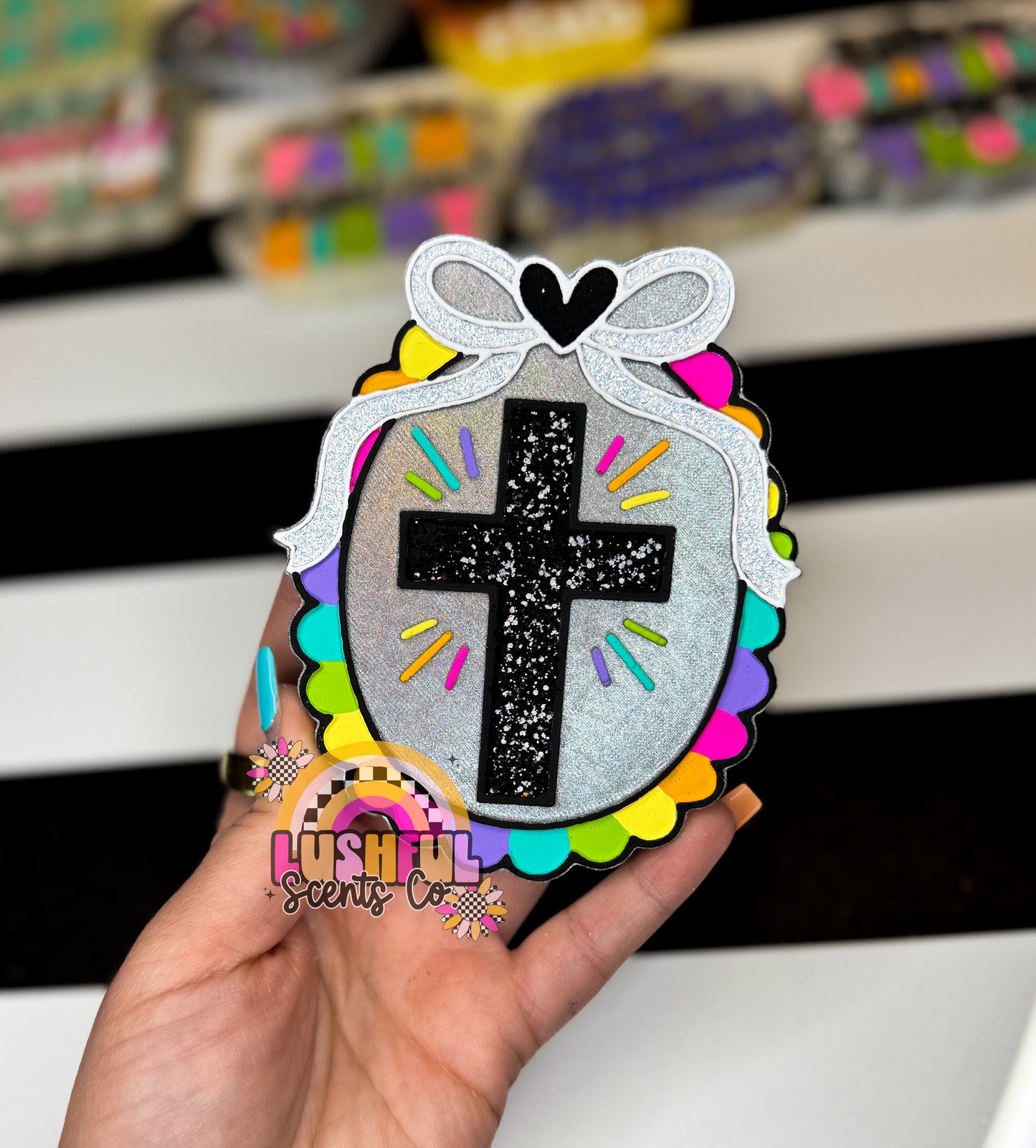 Oval Cross Fram w/ heart bow