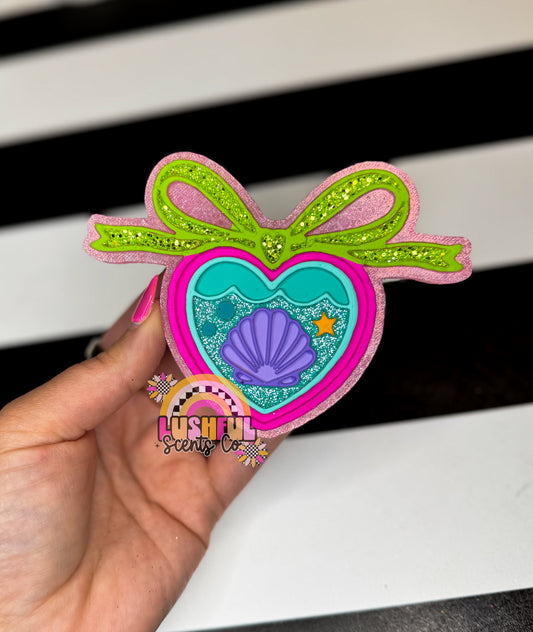 Seashell Locket w/ Bow - When in Rio