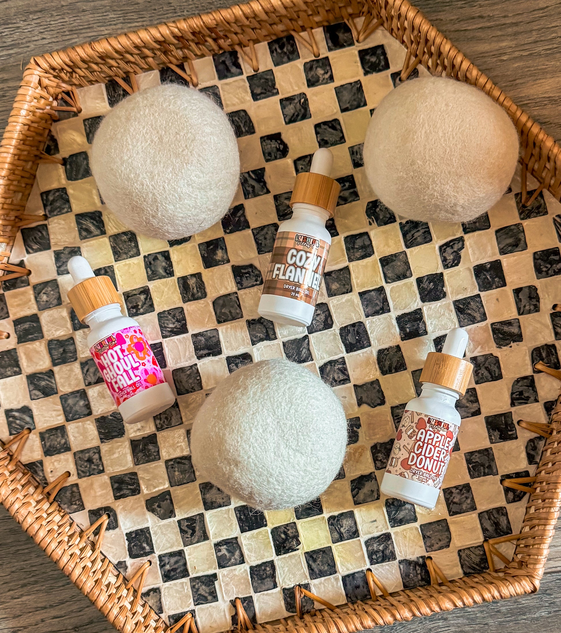 Wool Dryer Ball + Fragrance Set Lushful Scents Co.