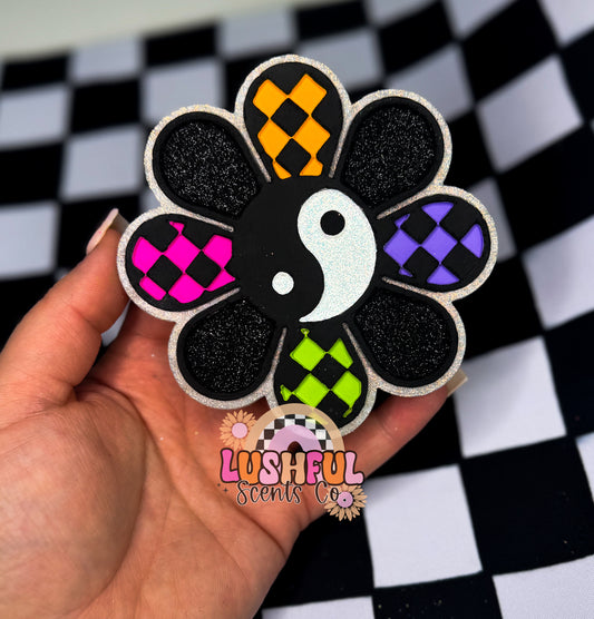 Checkered Yin Yang Flower